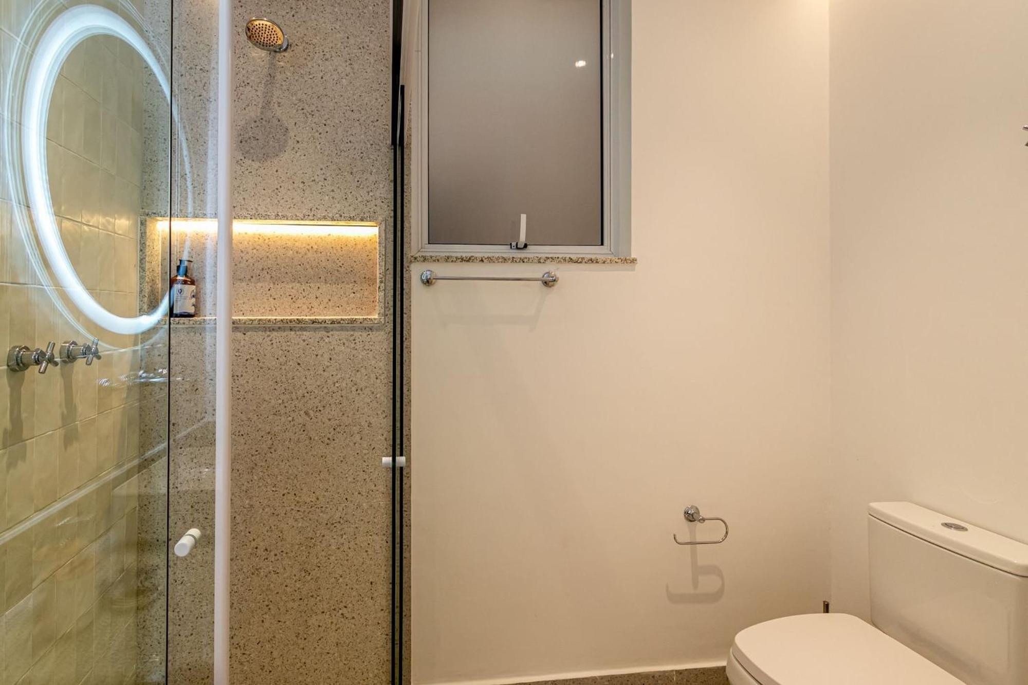 Apartemen Luxo Em Copacabana Proximo A | Bi 115/501