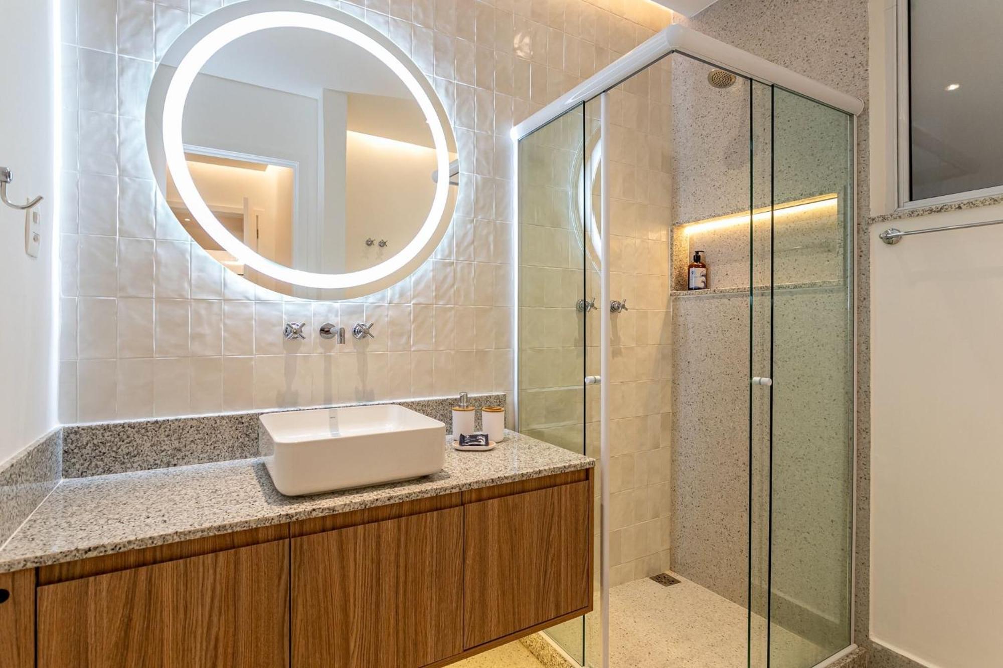 Apartemen Luxo Em Copacabana Proximo A | Bi 115/501